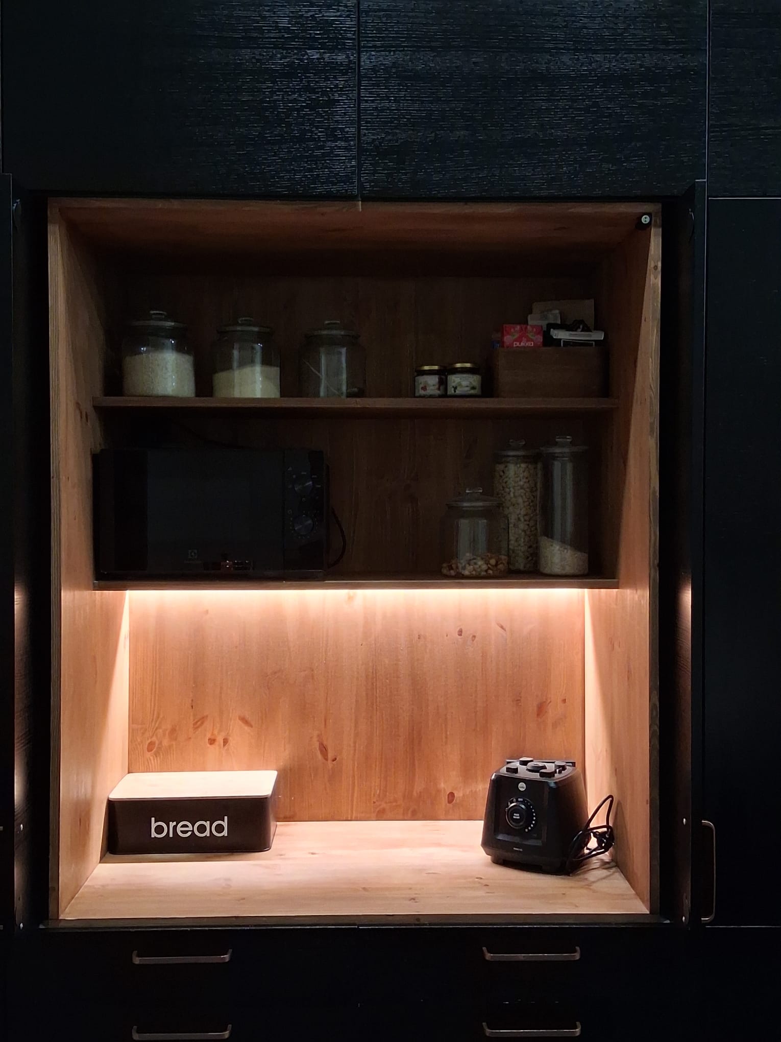 1ee16424 bc33 498f 82e1 bd443035ae00