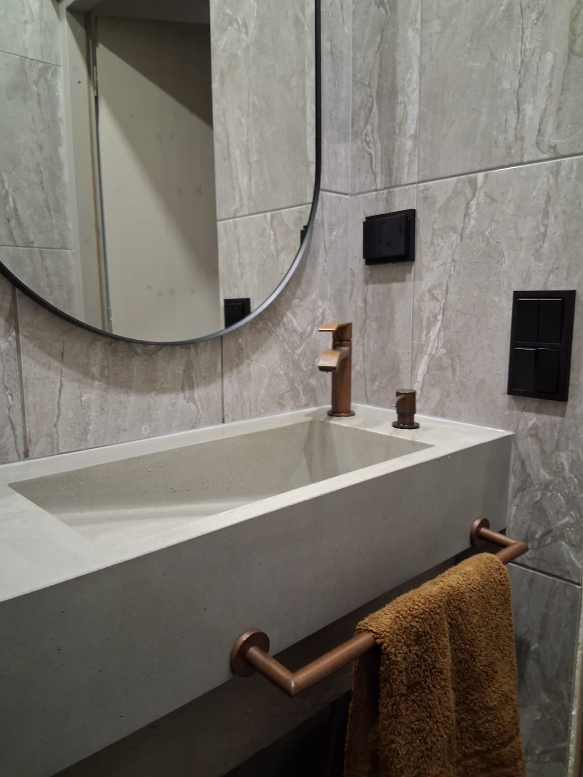 763d853f 7b4e 4dfc 80d3 e754ccdd38c7