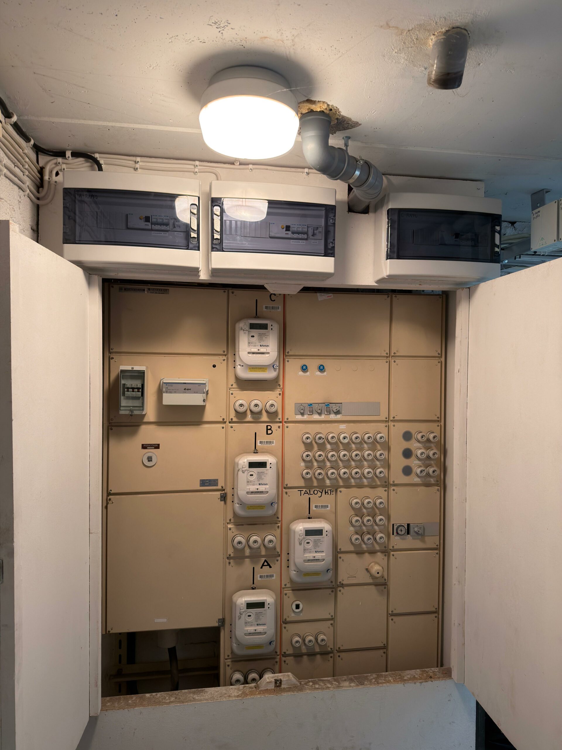 whatsapp image 2025 12 18 at 22.24.16